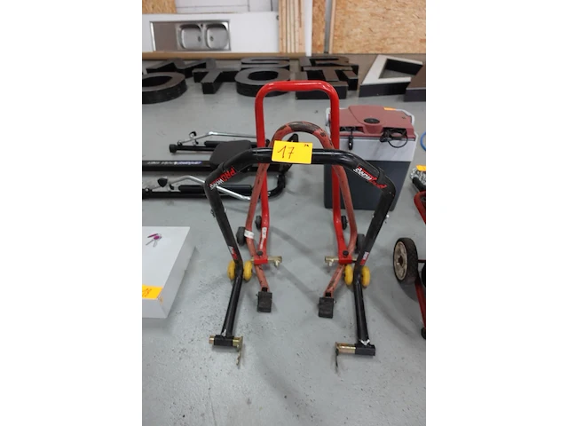 3x paddock / motorsteun - afbeelding 1 van  2