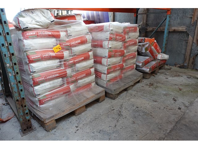 3x pallet bouwmaterialen - afbeelding 1 van  6