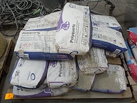 3x pallet bouwstoffen