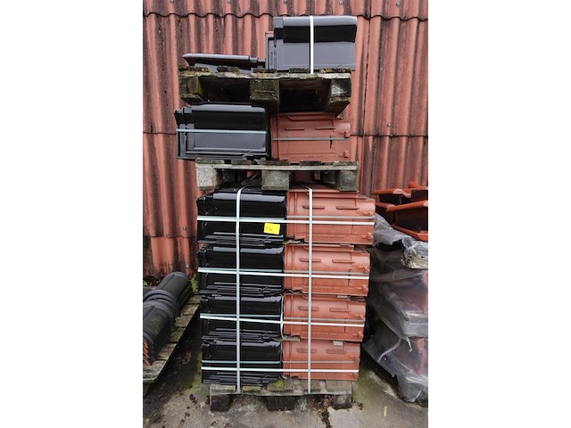 3x pallet dakpannen - afbeelding 1 van  2