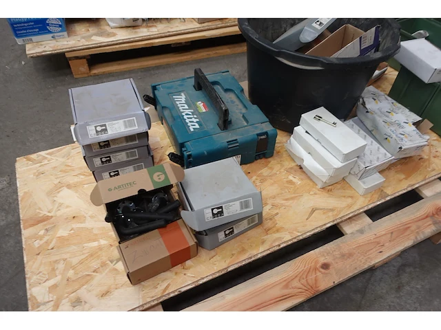 3x pallet deurbeslag - afbeelding 8 van  31