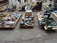 3x pallet deurbeslag