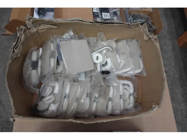 3x pallet deurbeslag - afbeelding 13 van  31