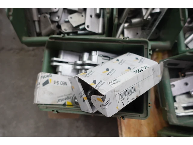 3x pallet deurbeslag - afbeelding 28 van  31