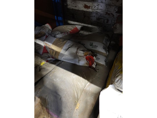 3x pallet diverse bouwstoffen - afbeelding 5 van  5