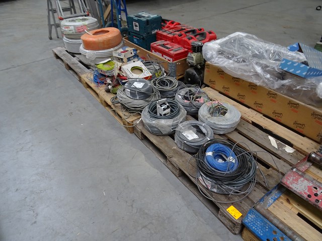 3x pallet diverse elektriciteitskabel - afbeelding 1 van  7