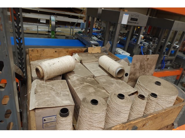 3x pallet diverse garen - afbeelding 5 van  13
