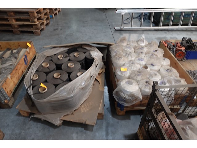 3x pallet diverse garen - afbeelding 1 van  13