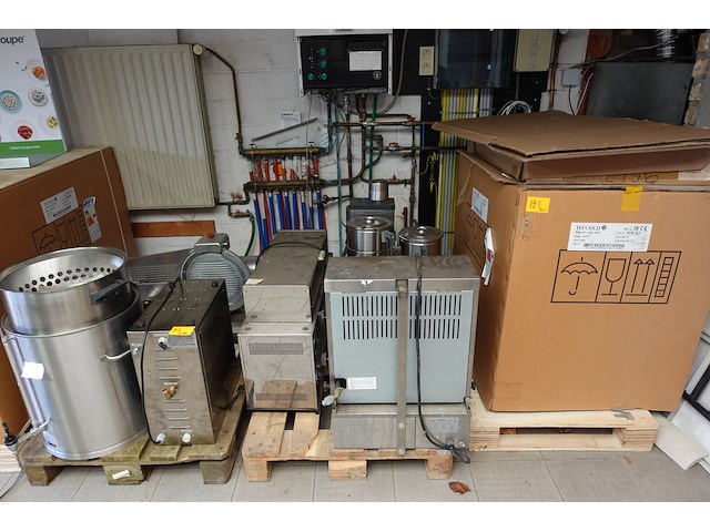 3x pallet diverse inox horecatoestellen - afbeelding 1 van  11