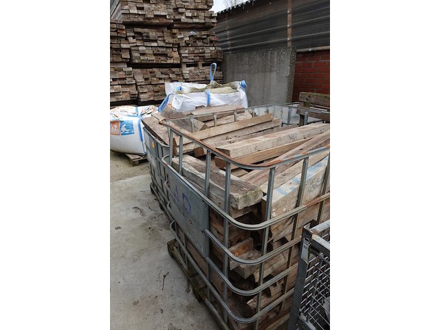 3x pallet hout - afbeelding 1 van  4