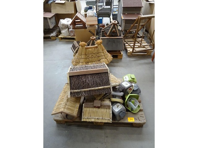 3x pallet houten vogelhuisjes - afbeelding 1 van  10