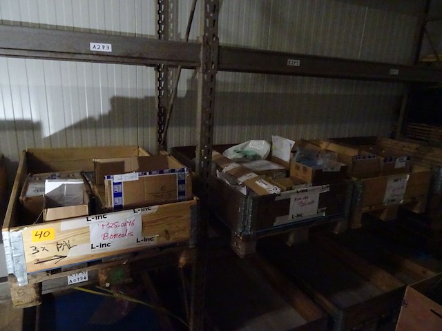 3x pallet ijzerwaren - afbeelding 1 van  8