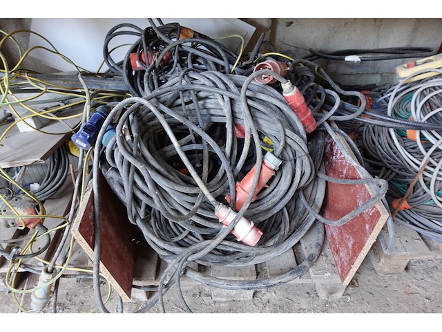 3x pallet kabel - afbeelding 3 van  4