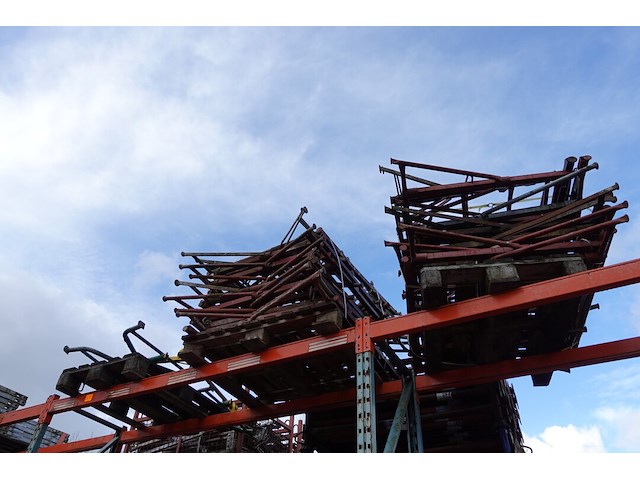 3x pallet met diverse schragen - afbeelding 4 van  4