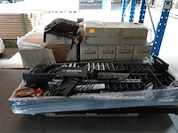3x pallet metalen displays - afbeelding 1 van  5