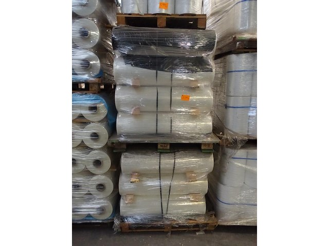 3x pallet plastic folie op rol - afbeelding 1 van  2