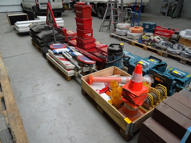 3x pallet signalisatie - afbeelding 1 van  9