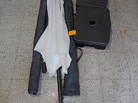 3x parasol + 2x parasolvoet - afbeelding 1 van  1