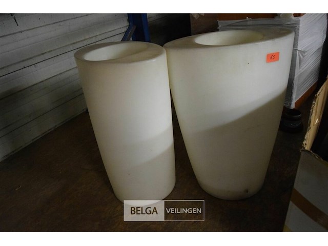 3x plastieken bloembakken - afbeelding 1 van  3