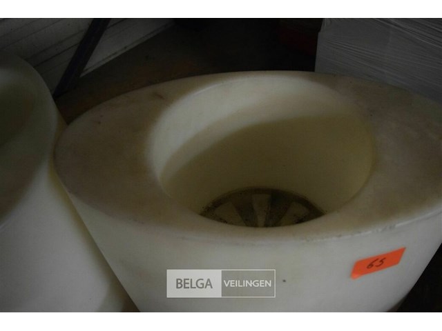 3x plastieken bloembakken - afbeelding 2 van  3