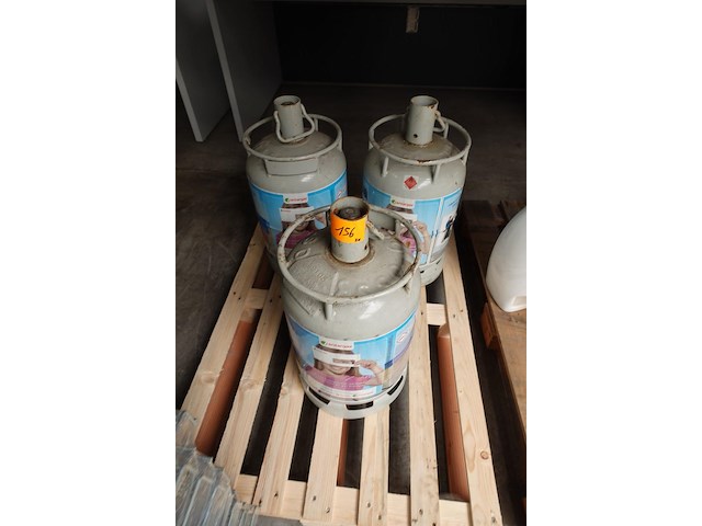 3x propaan gasflessen antargaz - afbeelding 1 van  4