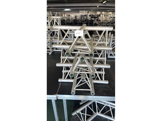 3x protruss t31 cross - afbeelding 2 van  2
