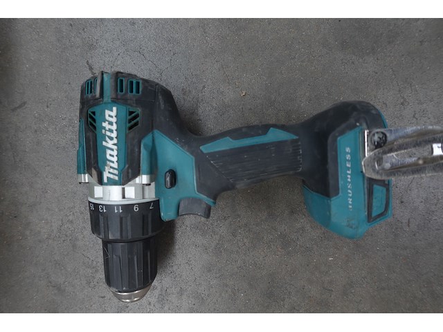 3x schroefmachine makita - afbeelding 2 van  8