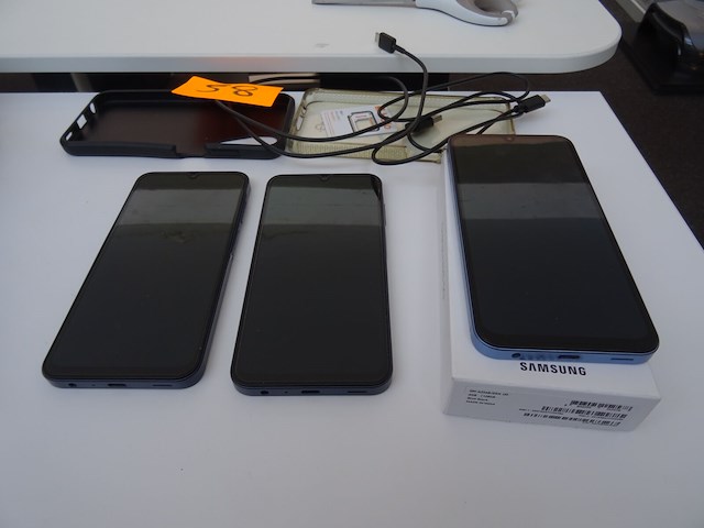 3x smartphone samsung - afbeelding 2 van  5