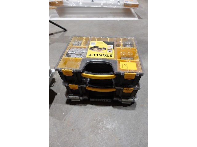 3x sorteerkoffer stanley met inhoud - afbeelding 1 van  4