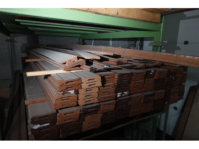 3x stapelbare metalen houder + inhoud - afbeelding 3 van  5