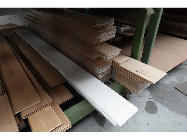 3x stapelbare metalen houder + inhoud - afbeelding 5 van  7