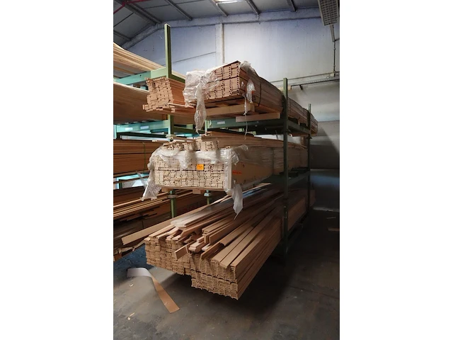 3x stapelbare metalen houder + inhoud - afbeelding 1 van  9