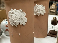 3x stenen vaas met decoratie - afbeelding 3 van  3