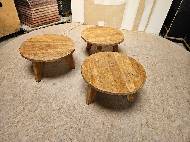 3x teak salontafel buiten 65cm ø - afbeelding 1 van  3