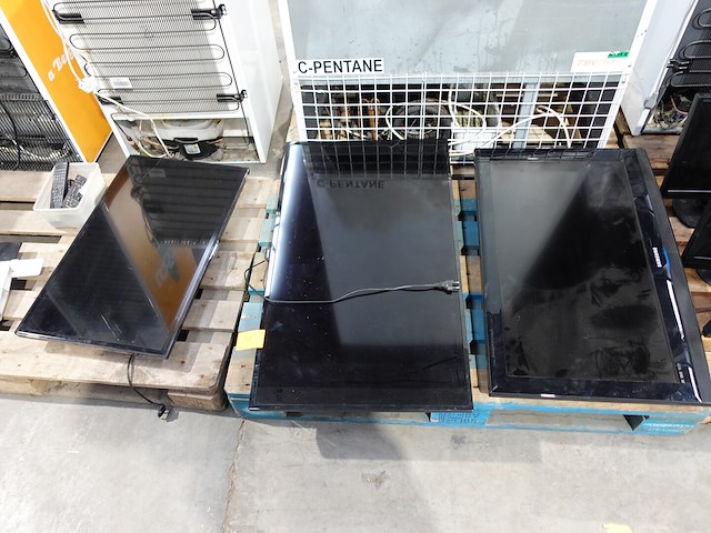 3x tv scherm - afbeelding 1 van  5