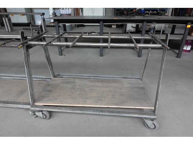 3x verrijbare metalen kar - afbeelding 2 van  5