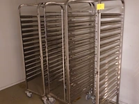 3x verrijdbare regaalwagen