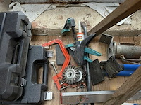 3x verstelbare steunen + zaag + 2x schragen + div - afbeelding 2 van  5