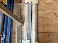 3x verstelbare steunen + zaag + 2x schragen + div - afbeelding 3 van  5