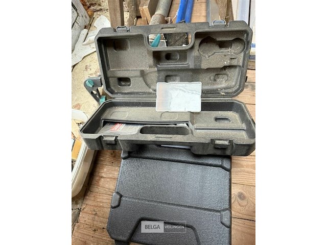 3x verstelbare steunen + zaag + 2x schragen + div - afbeelding 5 van  5