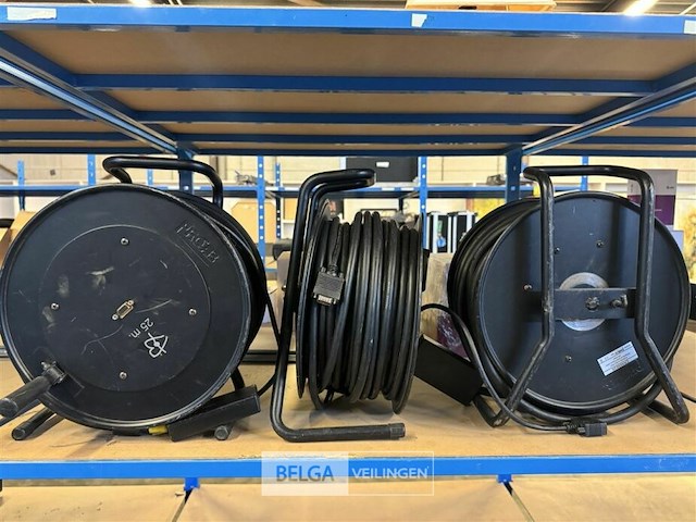3x vga op haspel ± 50m - afbeelding 2 van  3