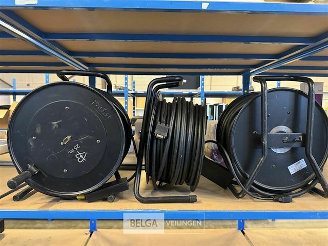 3x vga op haspel ± 50m - afbeelding 2 van  3