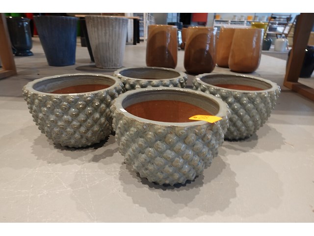 3x vorstvrije terracotta bloempot - afbeelding 1 van  3