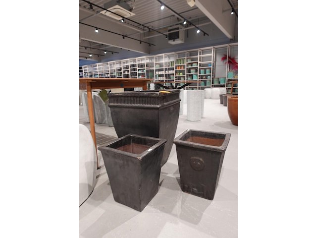 3x vorstvrije terracotta bloempot - afbeelding 1 van  4