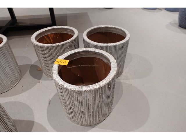 3x vorstvrije terracotta bloempot - afbeelding 2 van  3