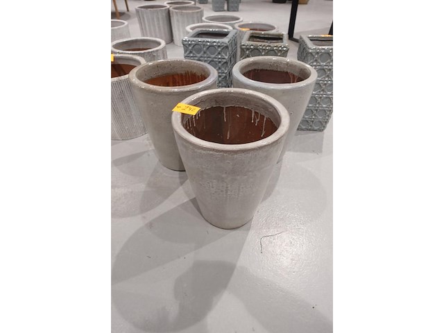 3x vorstvrije terracotta bloempot - afbeelding 2 van  4