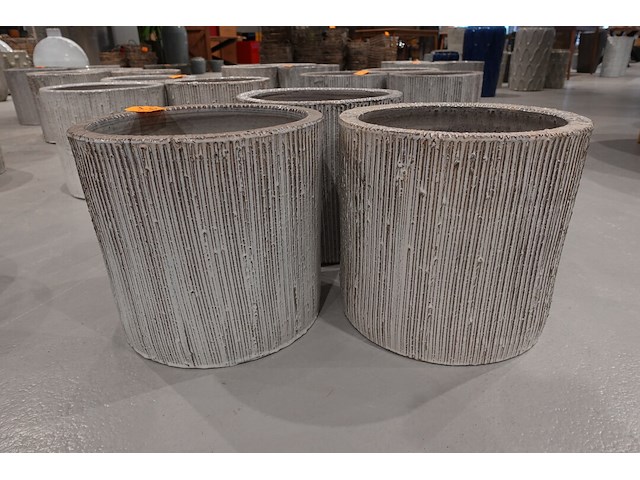 3x vorstvrije terracotta bloempot - afbeelding 1 van  3