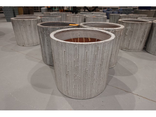 3x vorstvrije terracotta bloempot - afbeelding 1 van  4