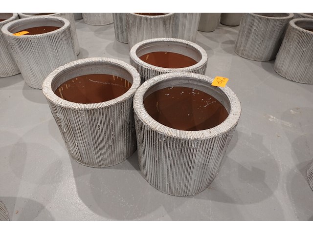 3x vorstvrije terracotta bloempot - afbeelding 2 van  3
