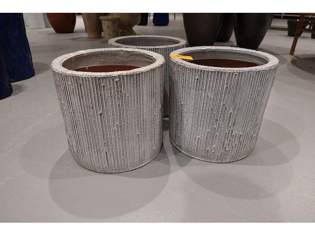 3x vorstvrije terracotta bloempot - afbeelding 1 van  3